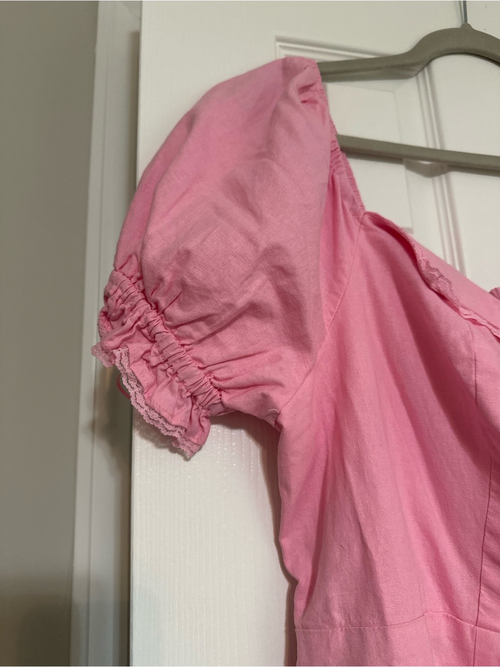 Pretty Pink Midi Dress with Puff Sleeves and Tie Front - Picture 8 of 9